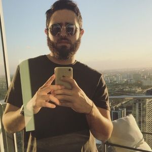 Meet your Posher, Jonathan